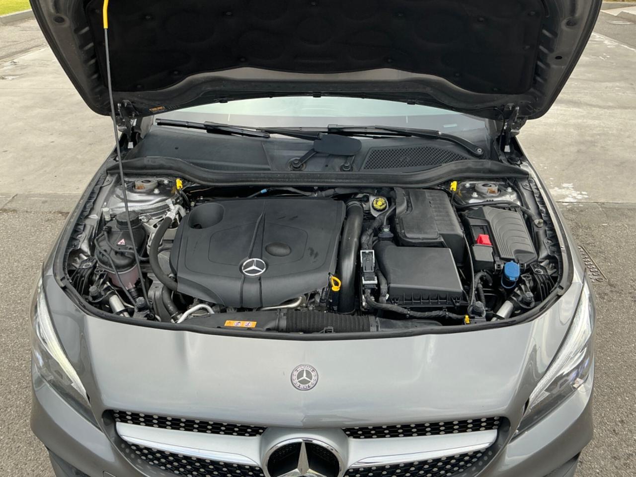 Mercedes-benz CLA 220 Automatic Premium Amg open edition uni pro