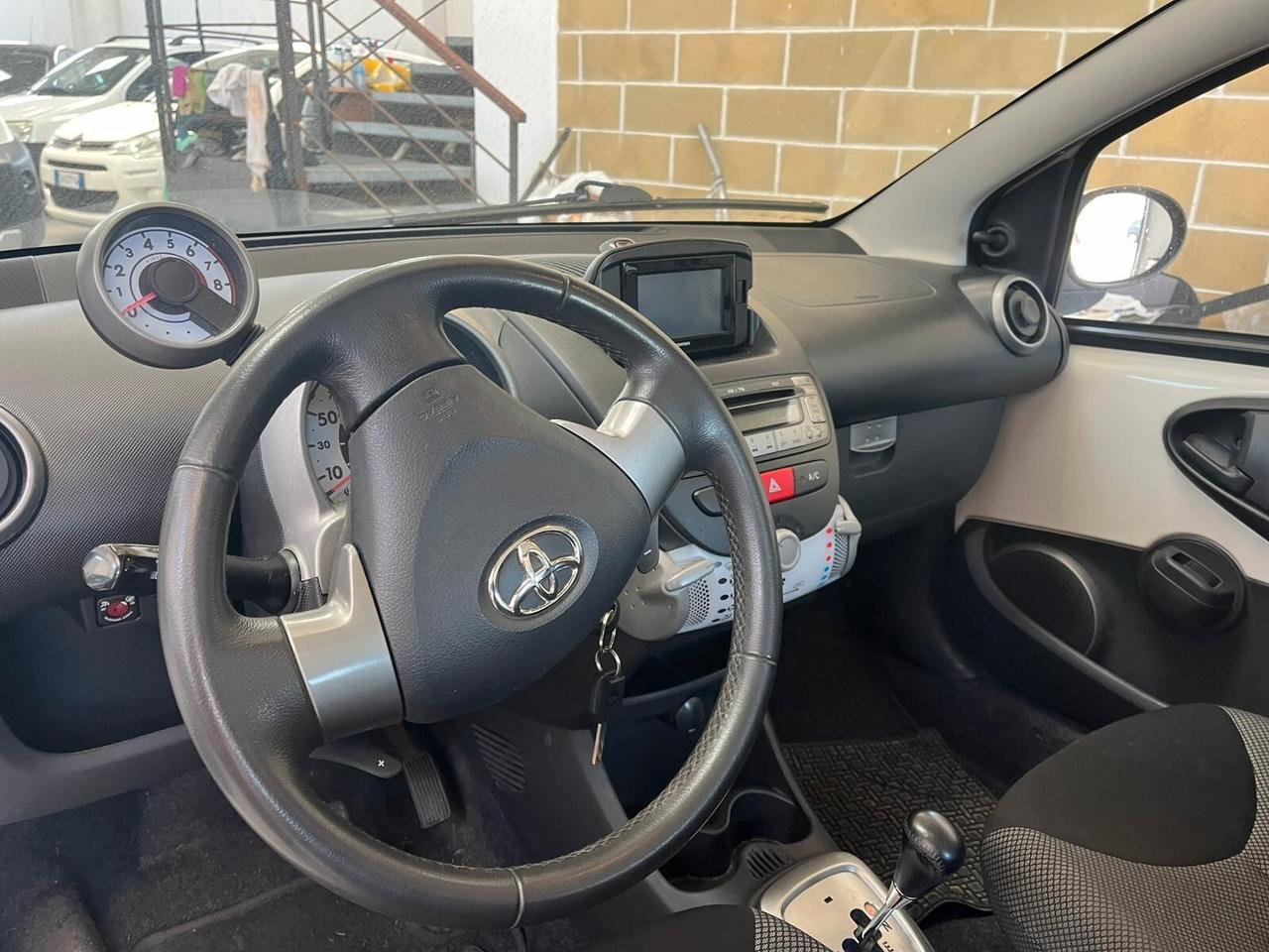Toyota Aygo 1.0 12V VVT-i 5 porte Cool Soda Connect MMT