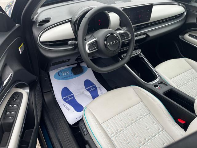 FIAT 600 Hybrid CV DCT MHEV La Prima