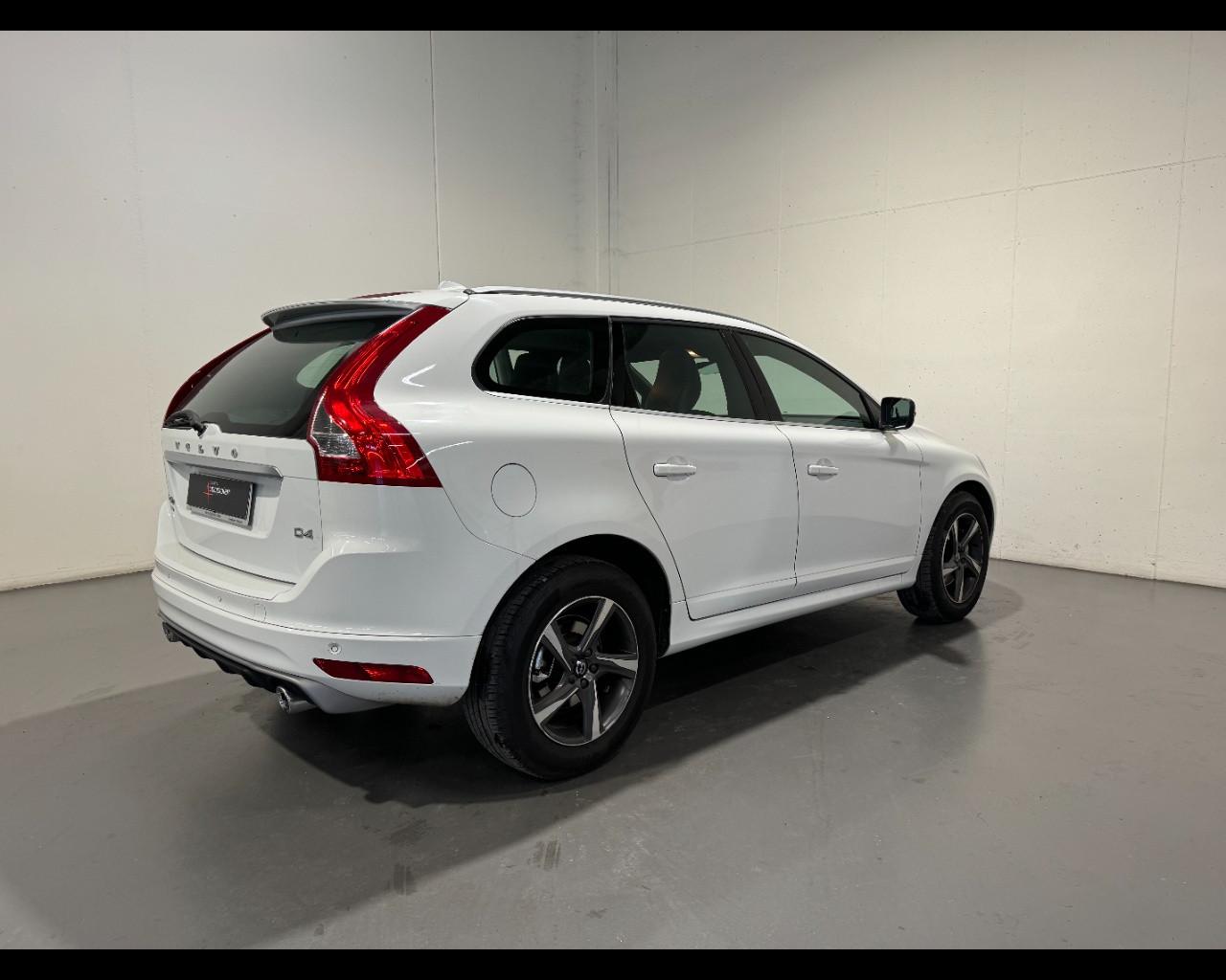 VOLVO XC60 I 2014 XC60 2.0 d4 R-design Momentum 181cv geartronic