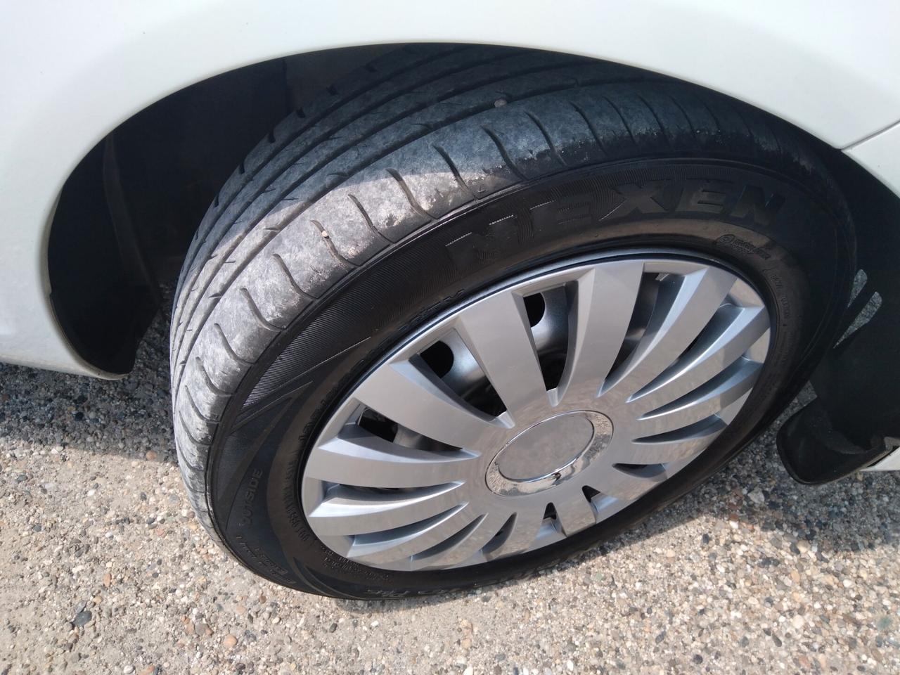 Ford Fiesta 1.4 5p. Bz.- GPL Titanium x neopatentati