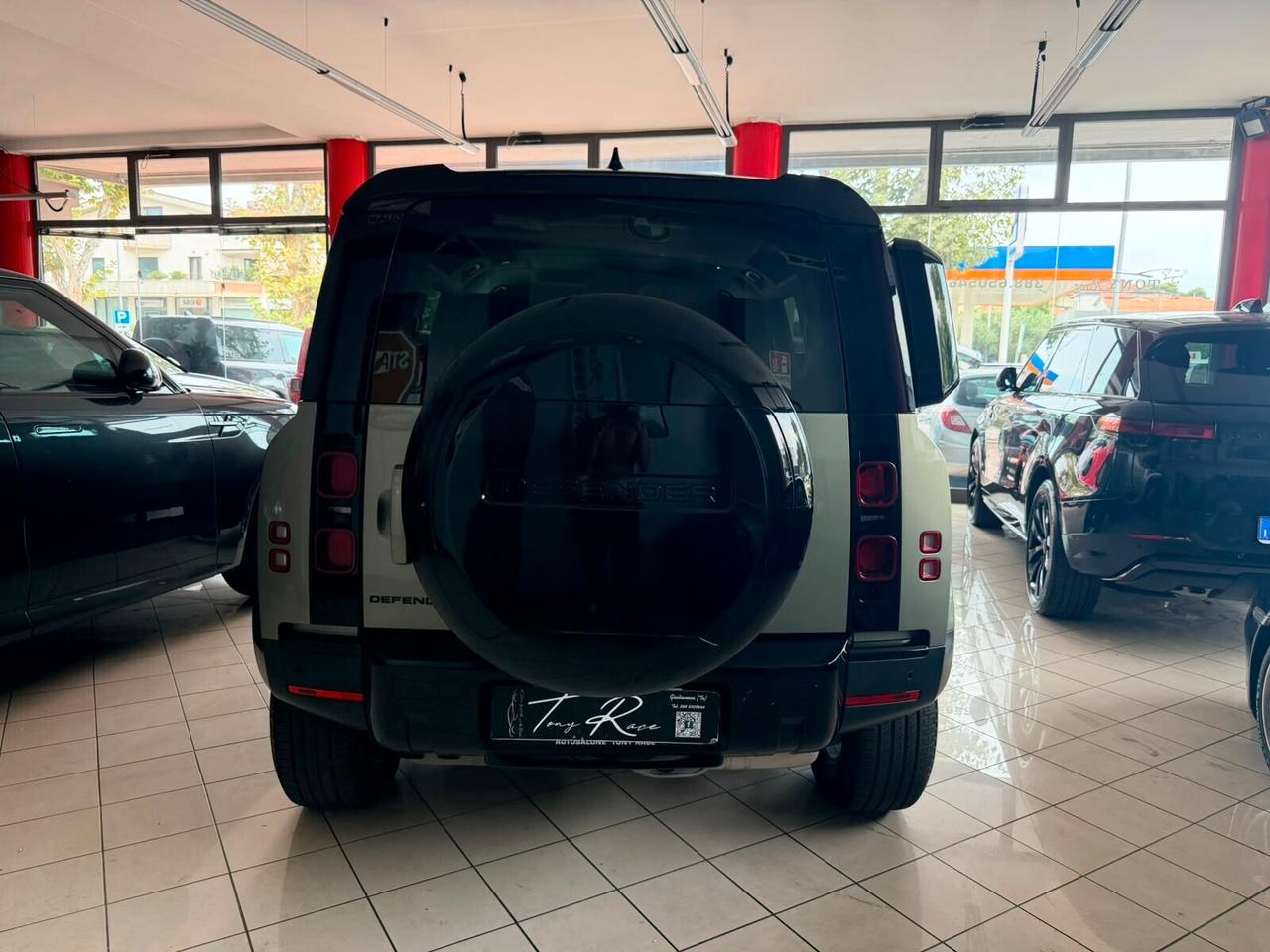Land Rover Defender 110 3.0 DIESEL N1 AUTOCARRO + GANCIO TRAINO