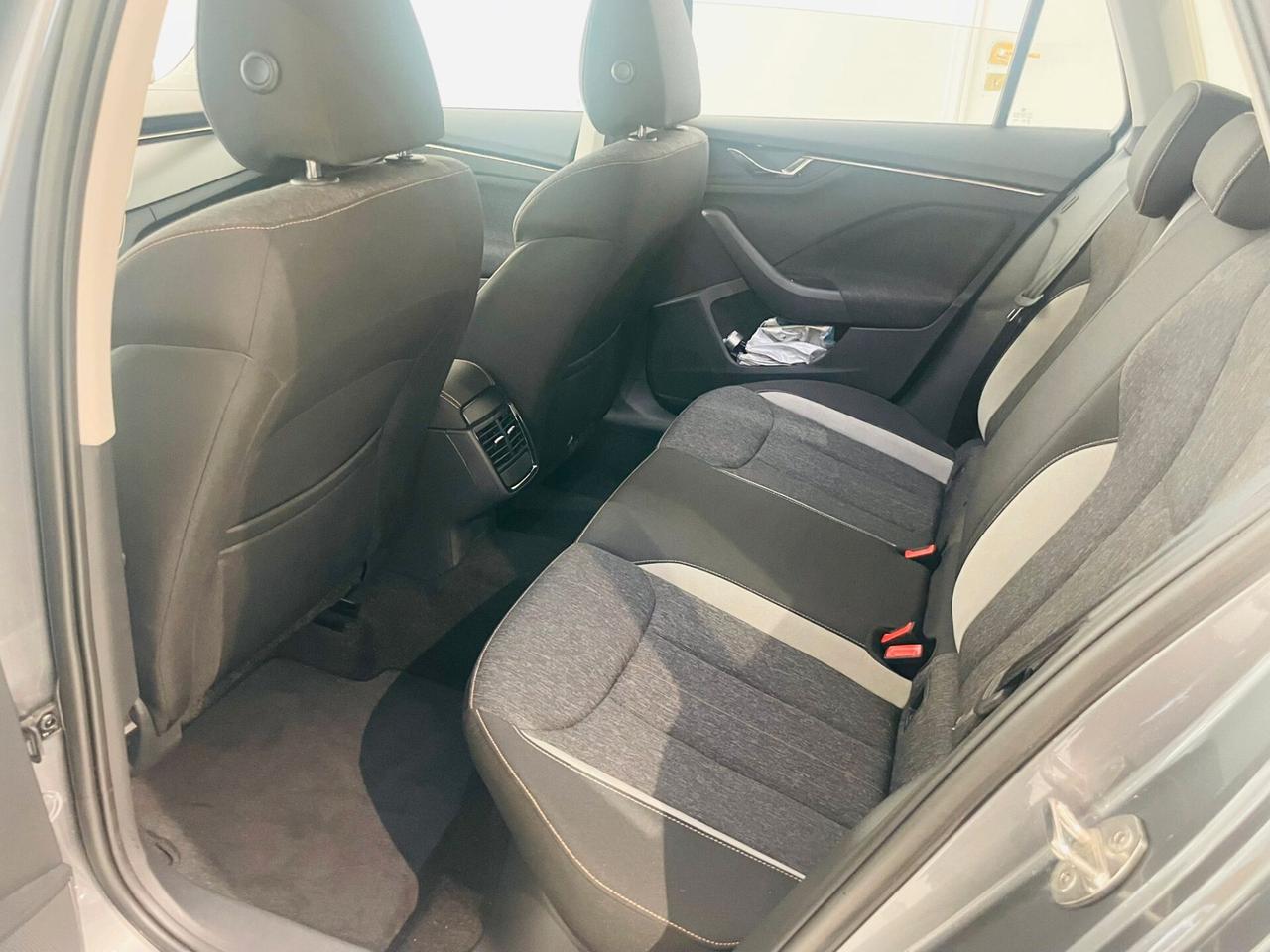 Skoda Kamiq 1.5 TSI ACT Black Dots