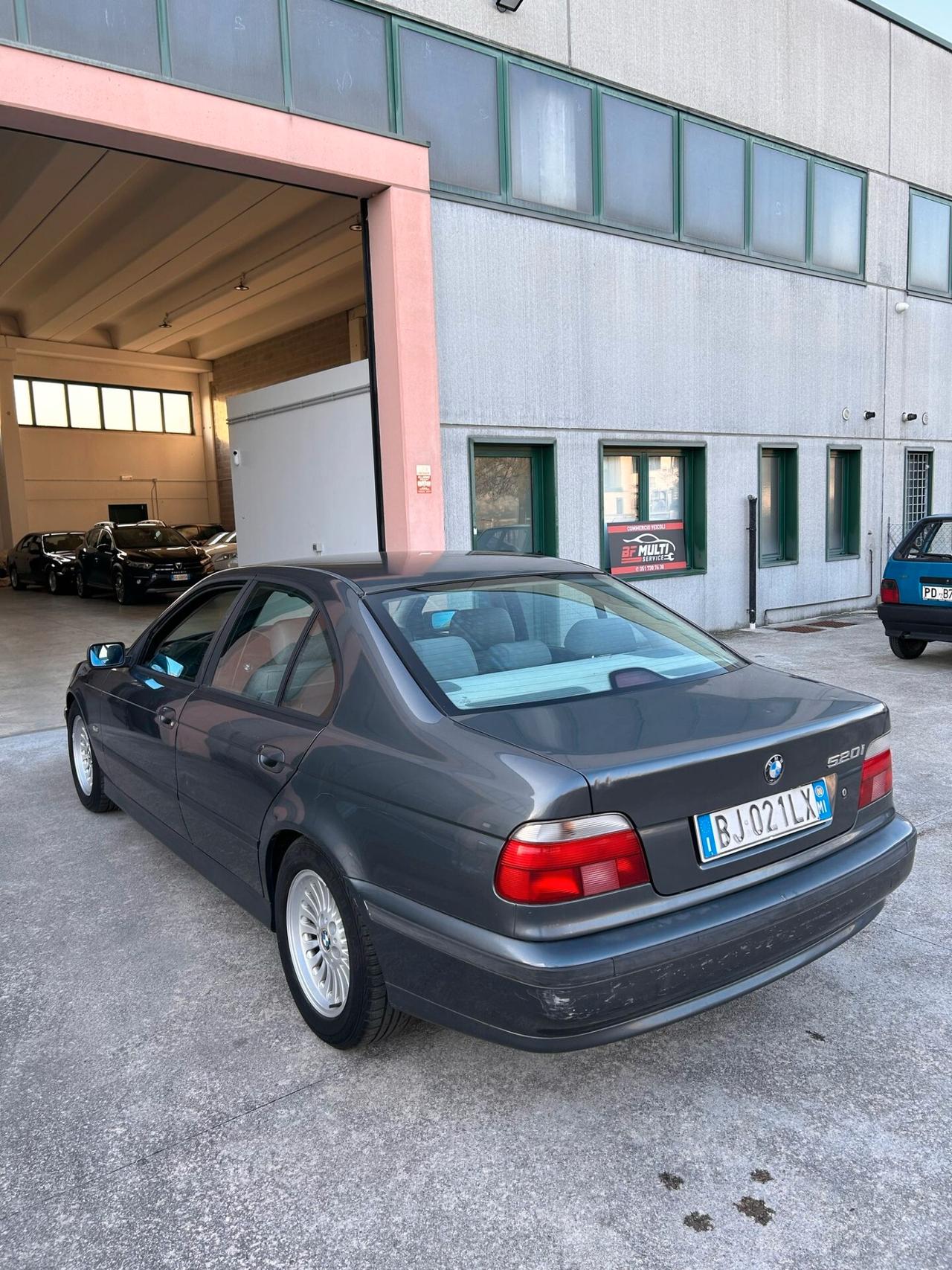 Bmw 520 520i 24V cat Futura