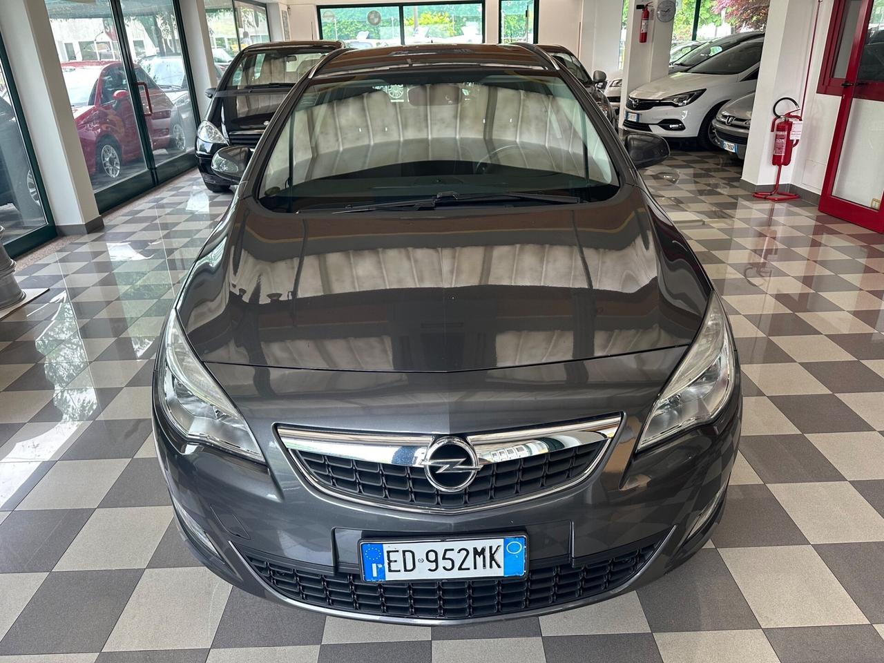 Opel Astra 1.7 CDTI 110CV Station Wagon Cosmo