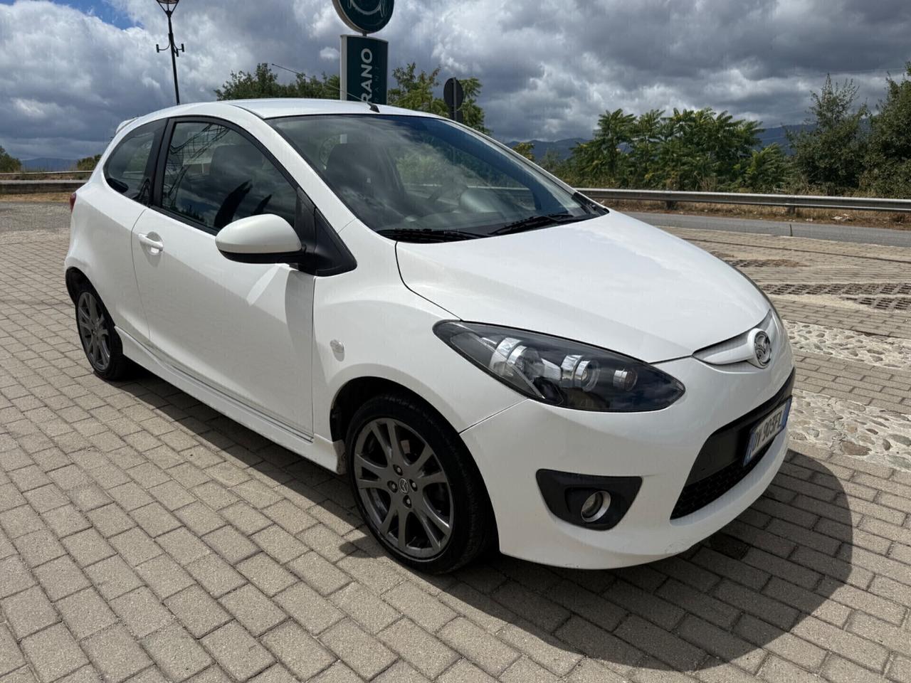 Mazda2 1.3 16V 86CV neopatentato