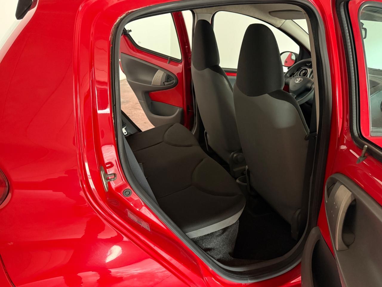 Toyota Aygo 1.0 12V VVT-i 5 porte Now