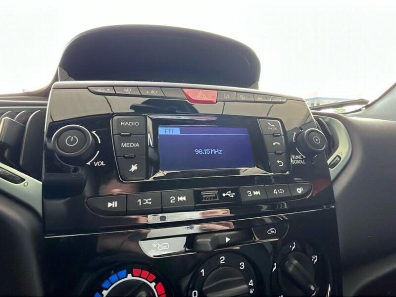 Lancia Ypsilon 1.0 FireFly 70cv Hybrid Silver