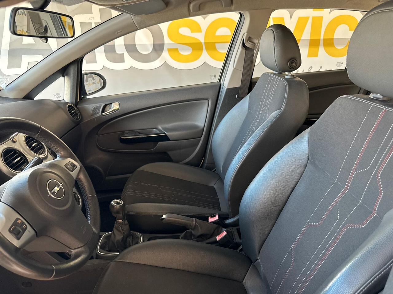 Opel Corsa 1.2 benzina