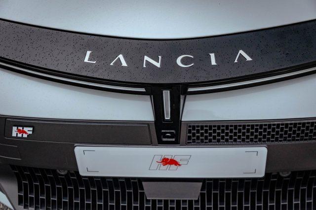 LANCIA Ypsilon Hybrid e-DCT HF Line