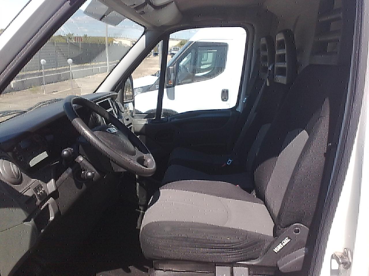 Iveco Daily 35s15 FURGONE DI SERIE - 2014