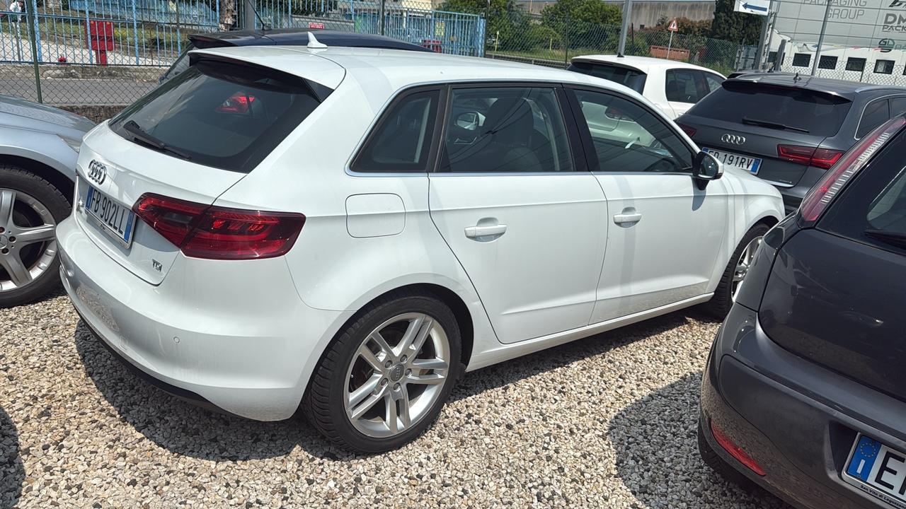 Audi A3 2.0 TDI 150 CV clean diesel S tronic Ambiente