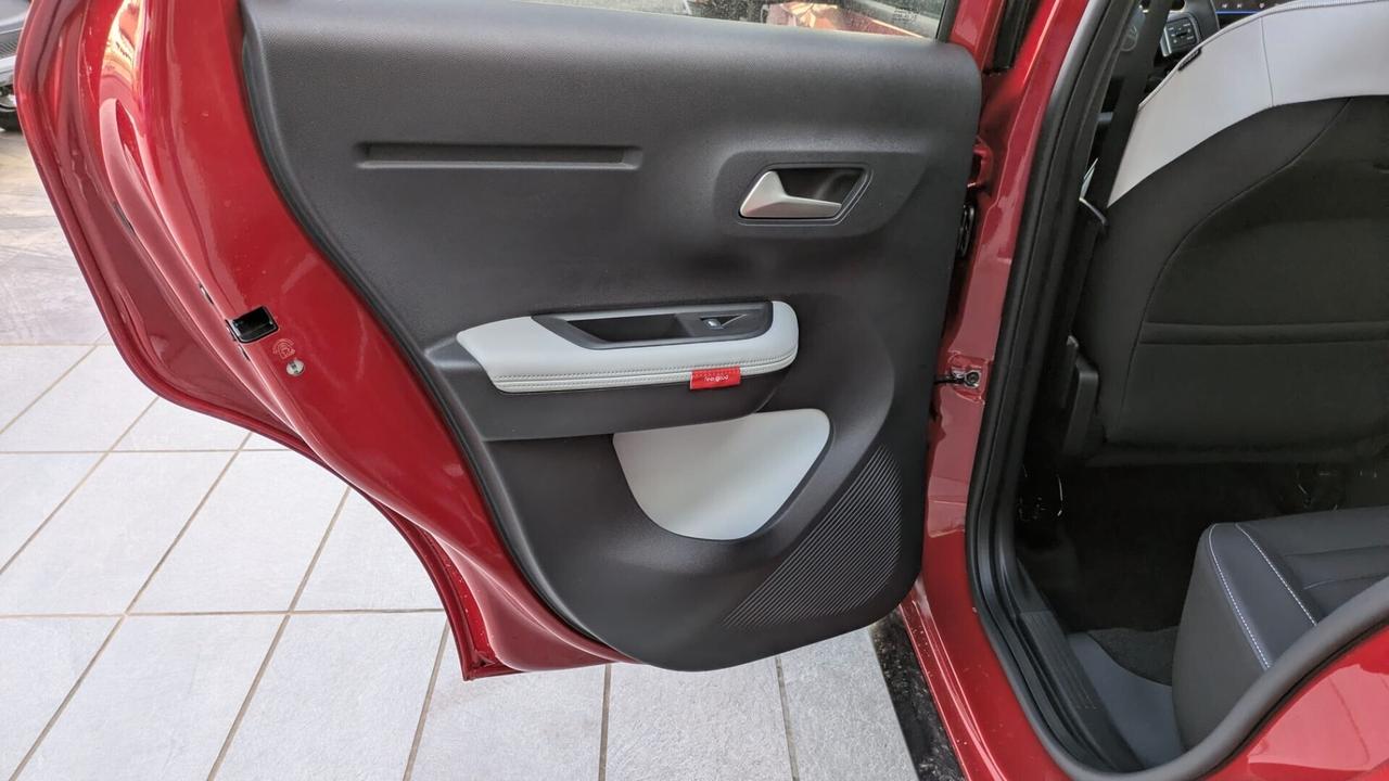 Citroen C3 110 HYBRID MAX KM0