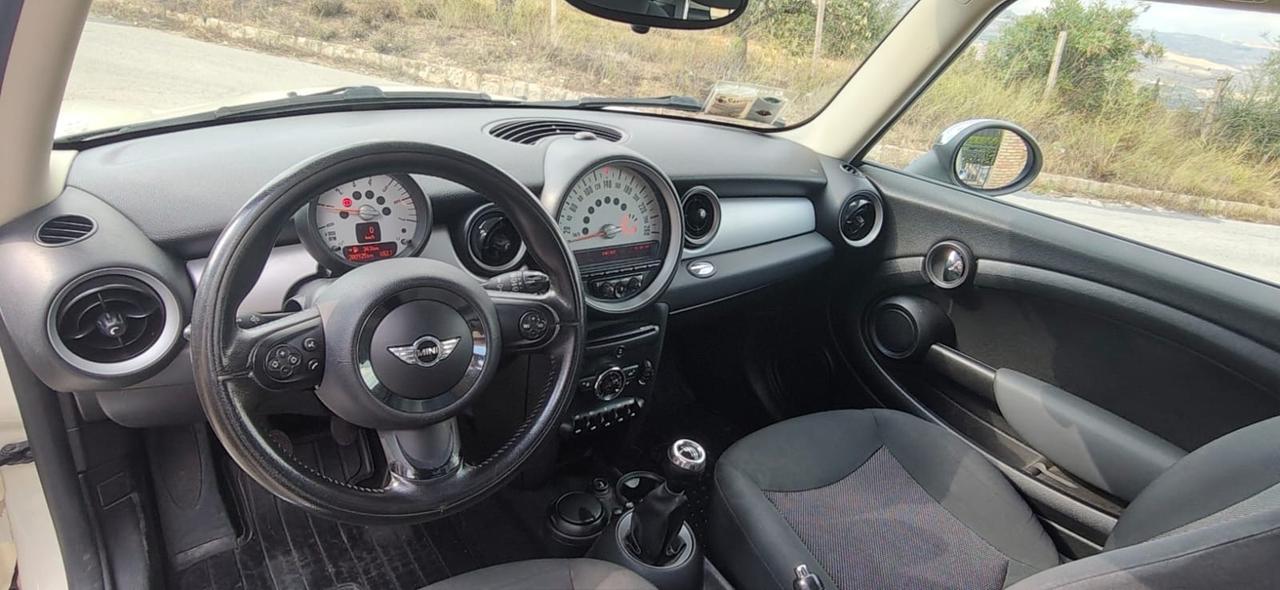 Mini 1.6 16V One D