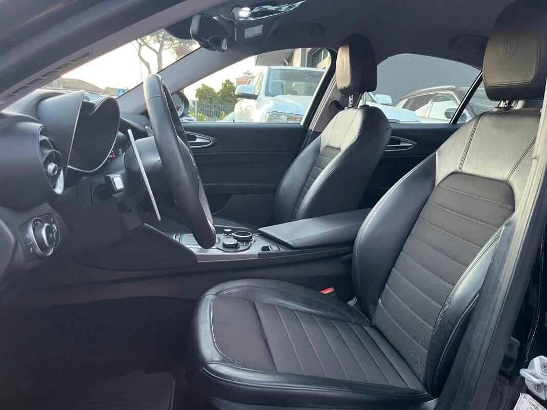 Alfa Romeo Giulia 2.2 t Super 180cv auto