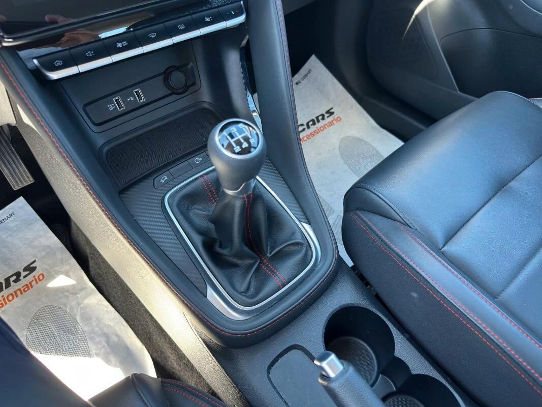 Mg ZS 1.5 Classic Luxury con Telecam e CarPlay