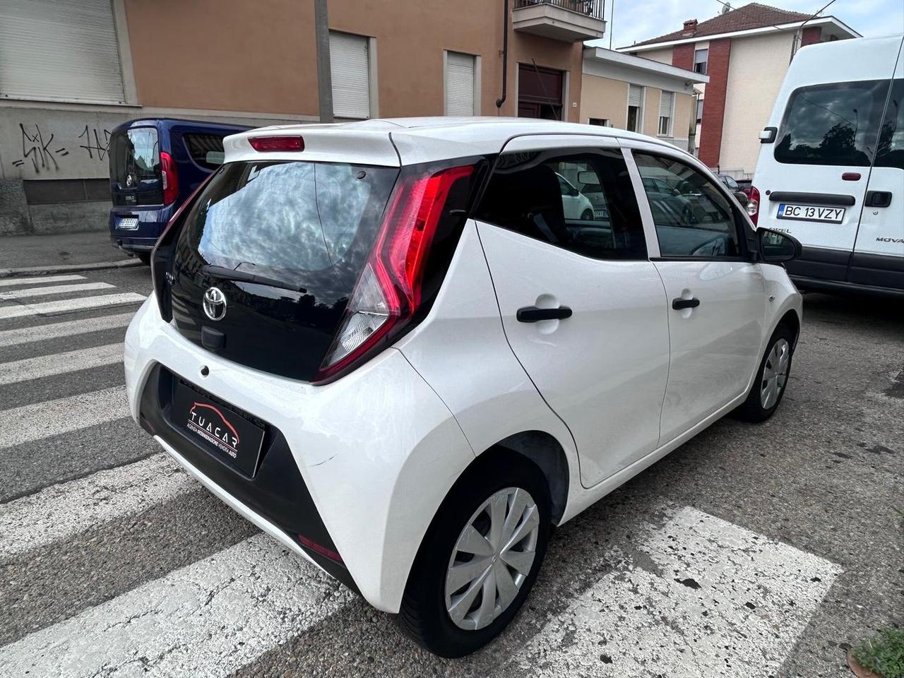 Toyota Aygo X Business 1.0 VVT-i #11773
