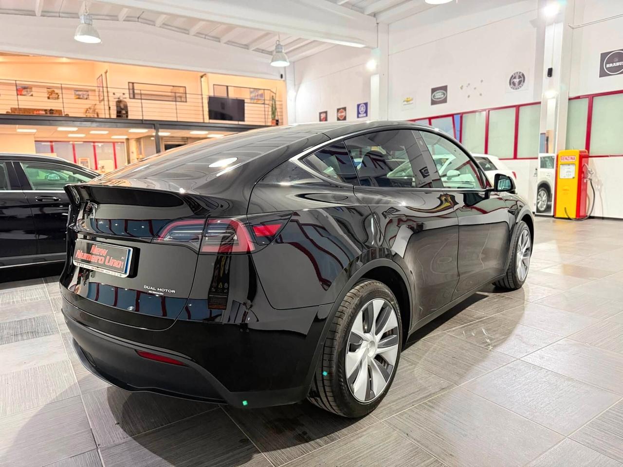 Tesla Model Y Long Range 2024