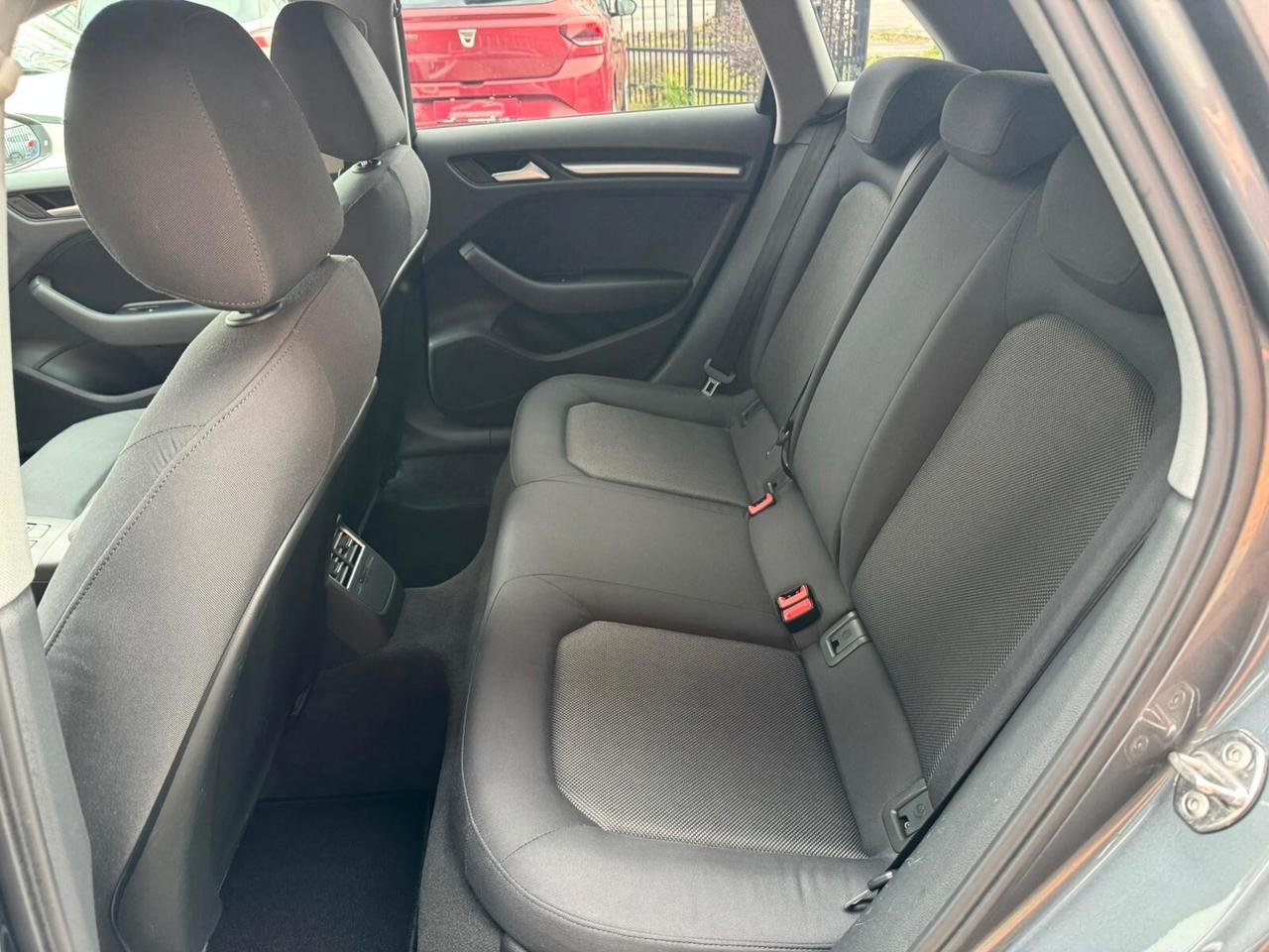 Audi A3 SPB 1.6 TDI 110cv S tronic Design