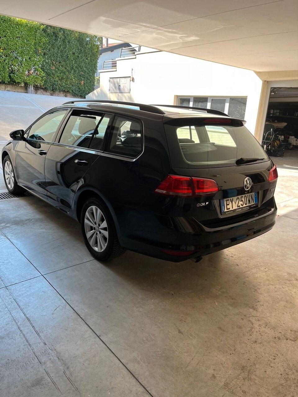 Volkswagen Golf Variant 1.6 TDI 110 CV Comfortline BlueMotion Tech.