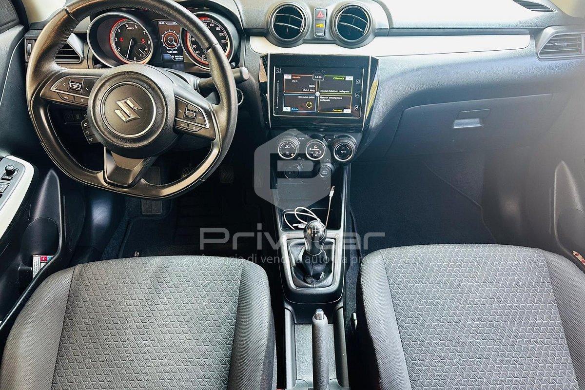 SUZUKI Swift 1.2 Hybrid Top