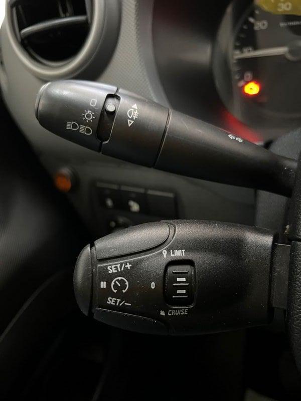 Peugeot Partner Partner L1 Premium 3 posti 1.6 BlueHDi 100 isotermico
