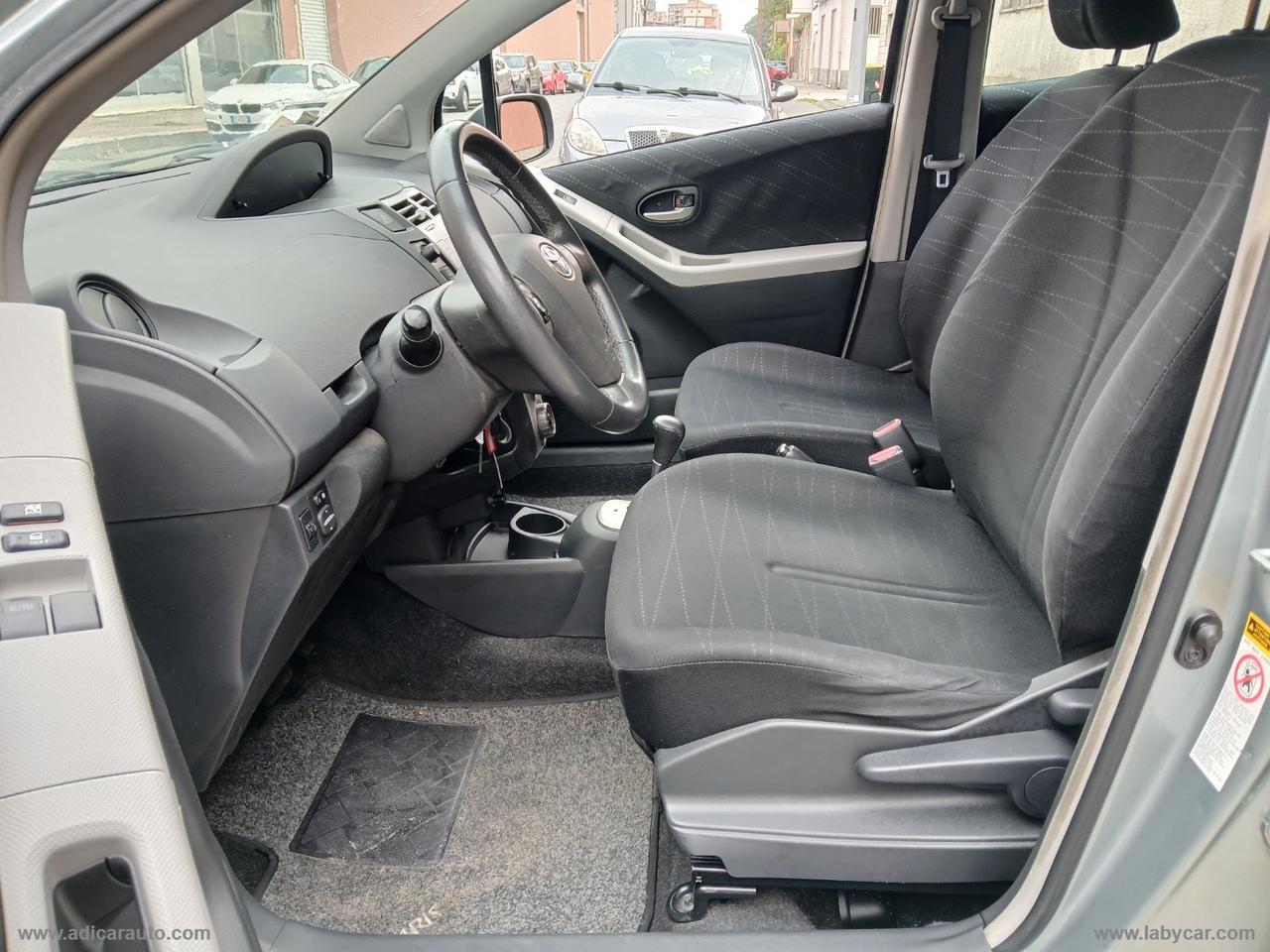 TOYOTA Yaris 1.3 5p. M-MT Sol