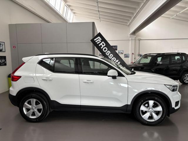 VOLVO XC40 T2 Momentum Core N1 - AUTOCARRO