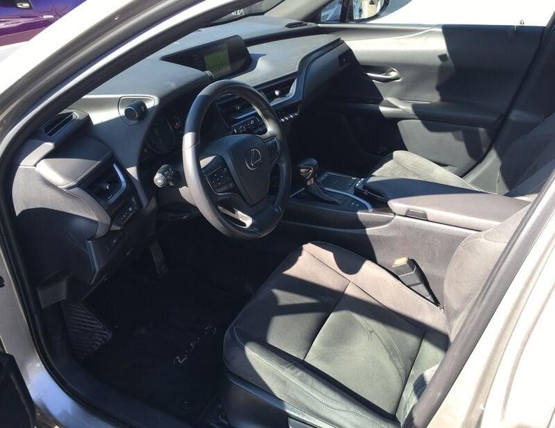 Lexus UX Hybrid Premium