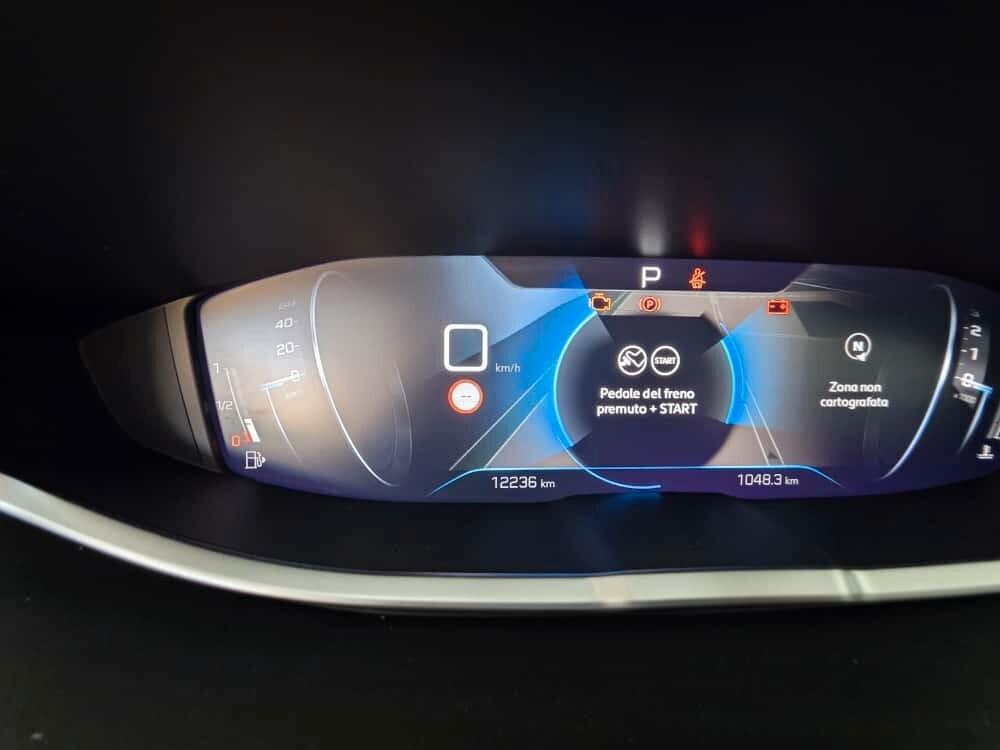 Peugeot 3008 1.5hdi 2023 EAT8 Allure