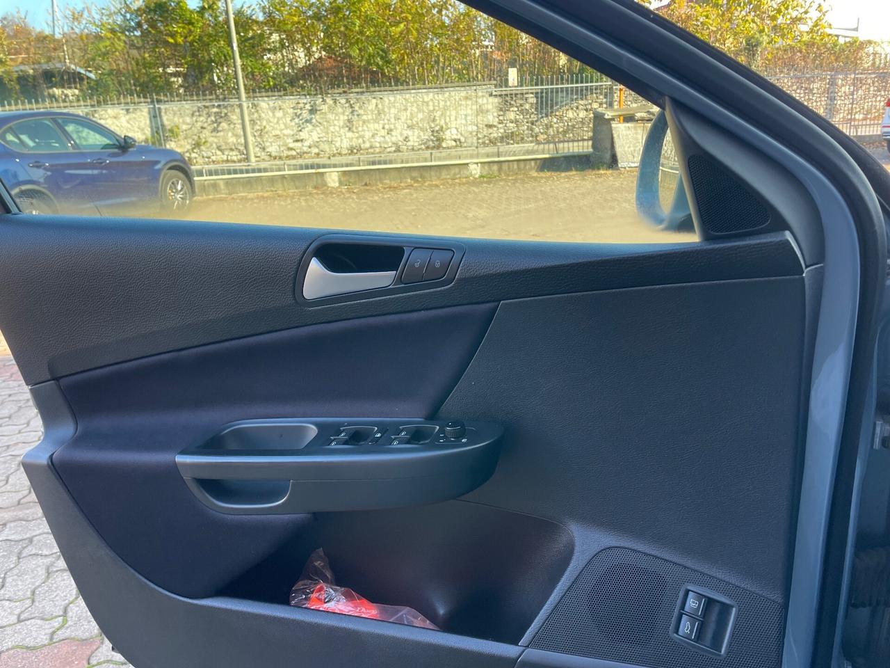 Volkswagen Passat 2.0 TDI DPF Var. Comfortline