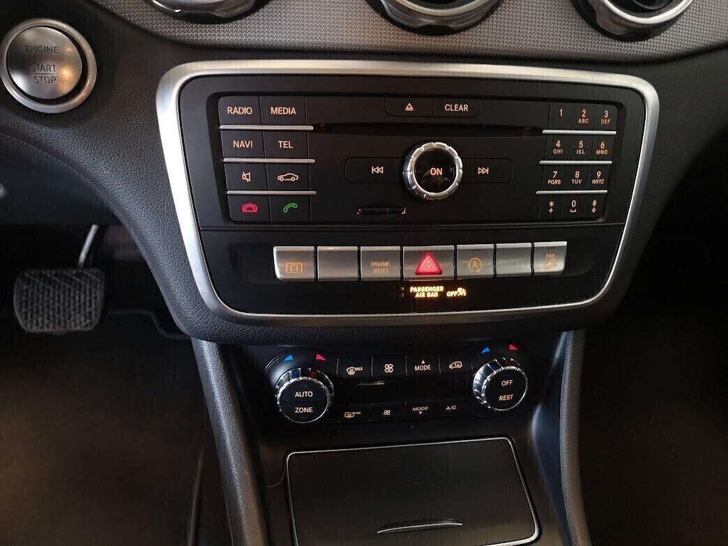 Mercedes-benz GLA 200 180 d Sport 4 MATIC