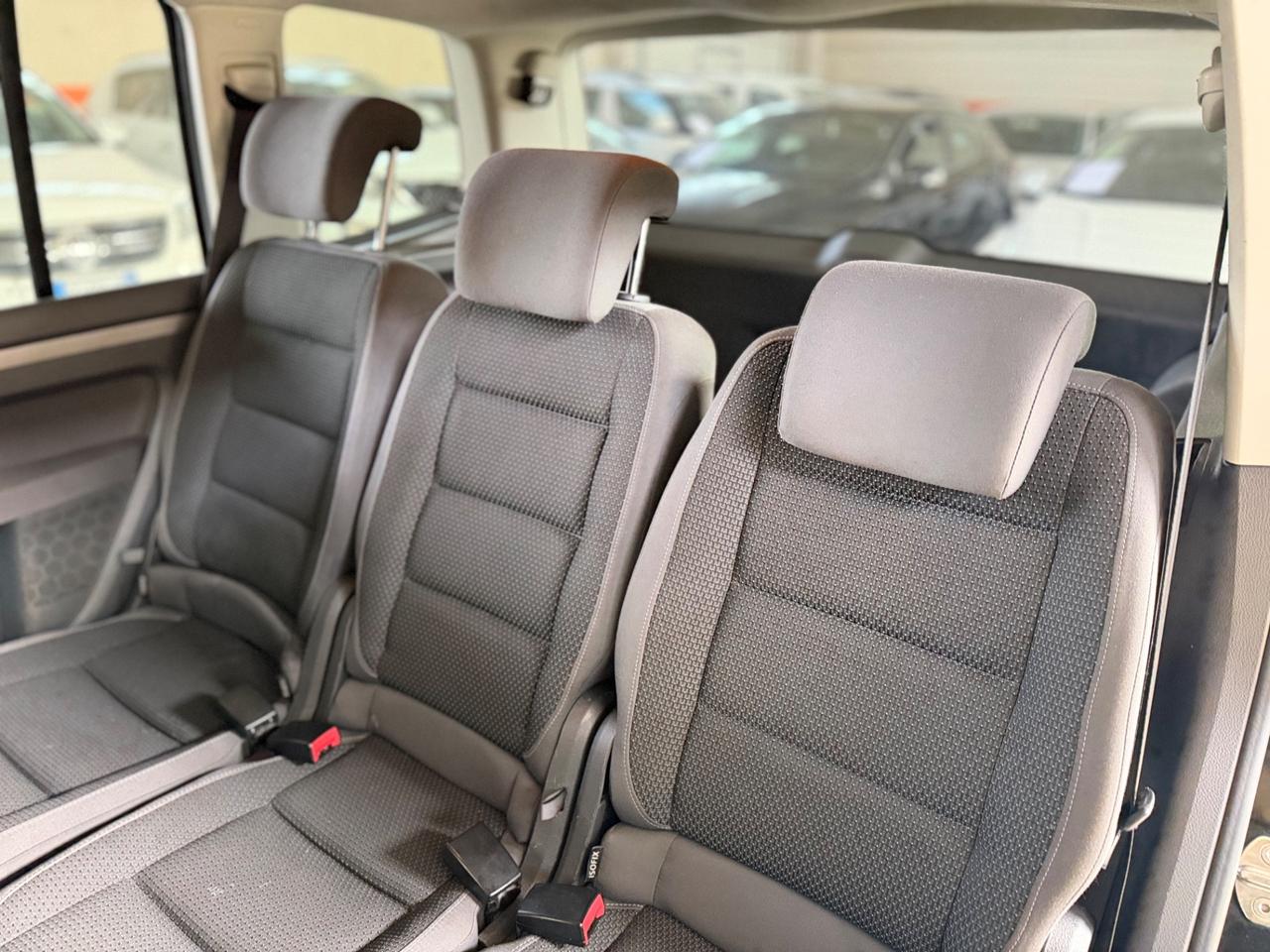 Volkswagen Touran 1.6 TDI DSG Comfortline 7 POSTI NEOPATENTATI