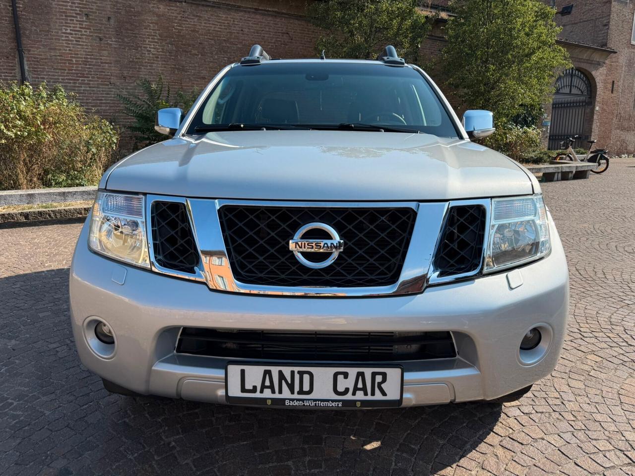 Nissan Navara 3.0 dCi V6 230CV AUTOM. Double Cab LE