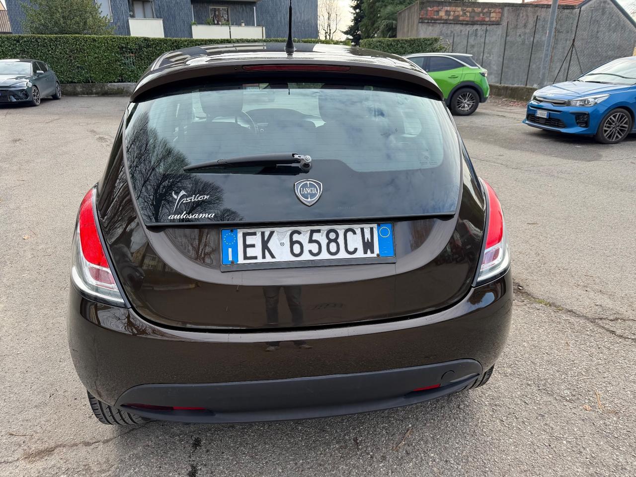 Lancia Ypsilon 1.2 69 CV 5 porte S&S Platinum