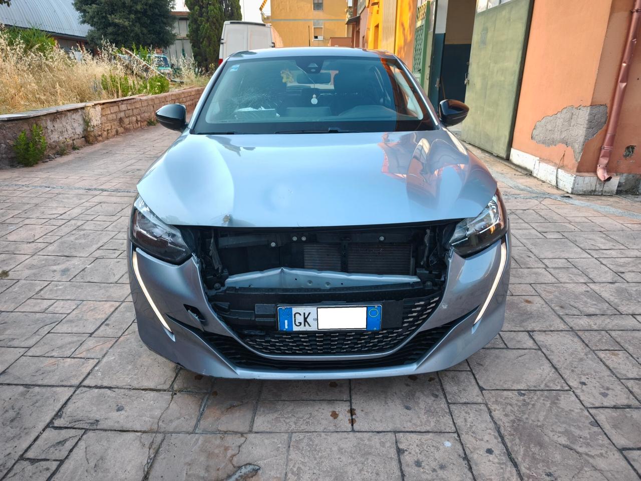 Peugeot 208 PureTech 75 INCIDENTATA
