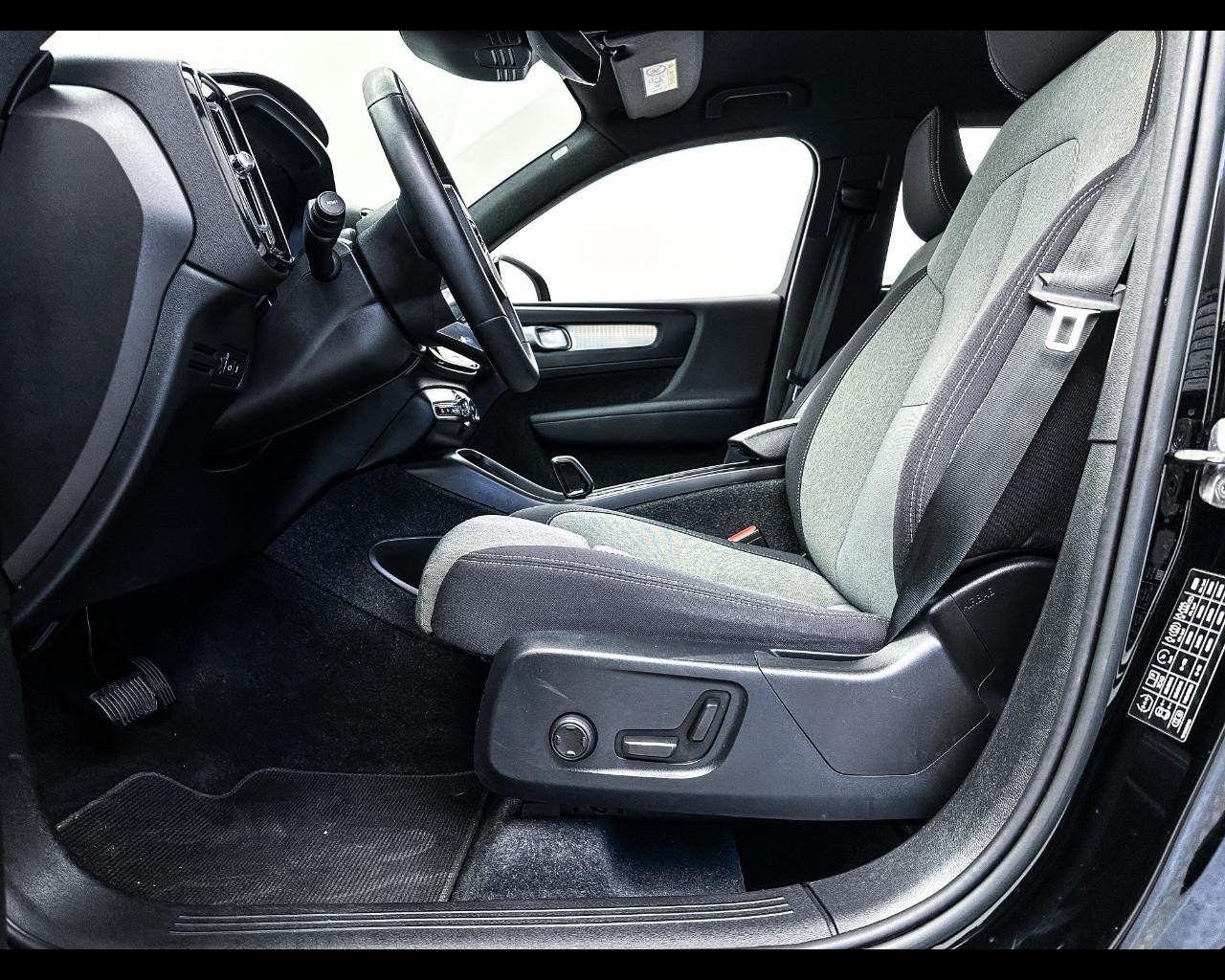 VOLVO XC40 (2017-->) - XC40 T5 Recharge Plug-in Hybrid automatico Plus Dark