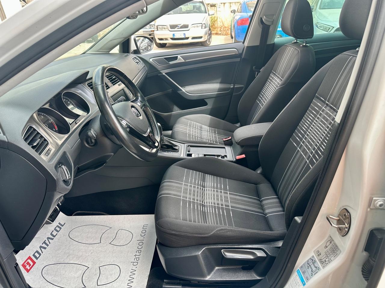 Volkswagen Golf 2.0 TDI DSG 5p. LOUNGE BlueMotion Technology