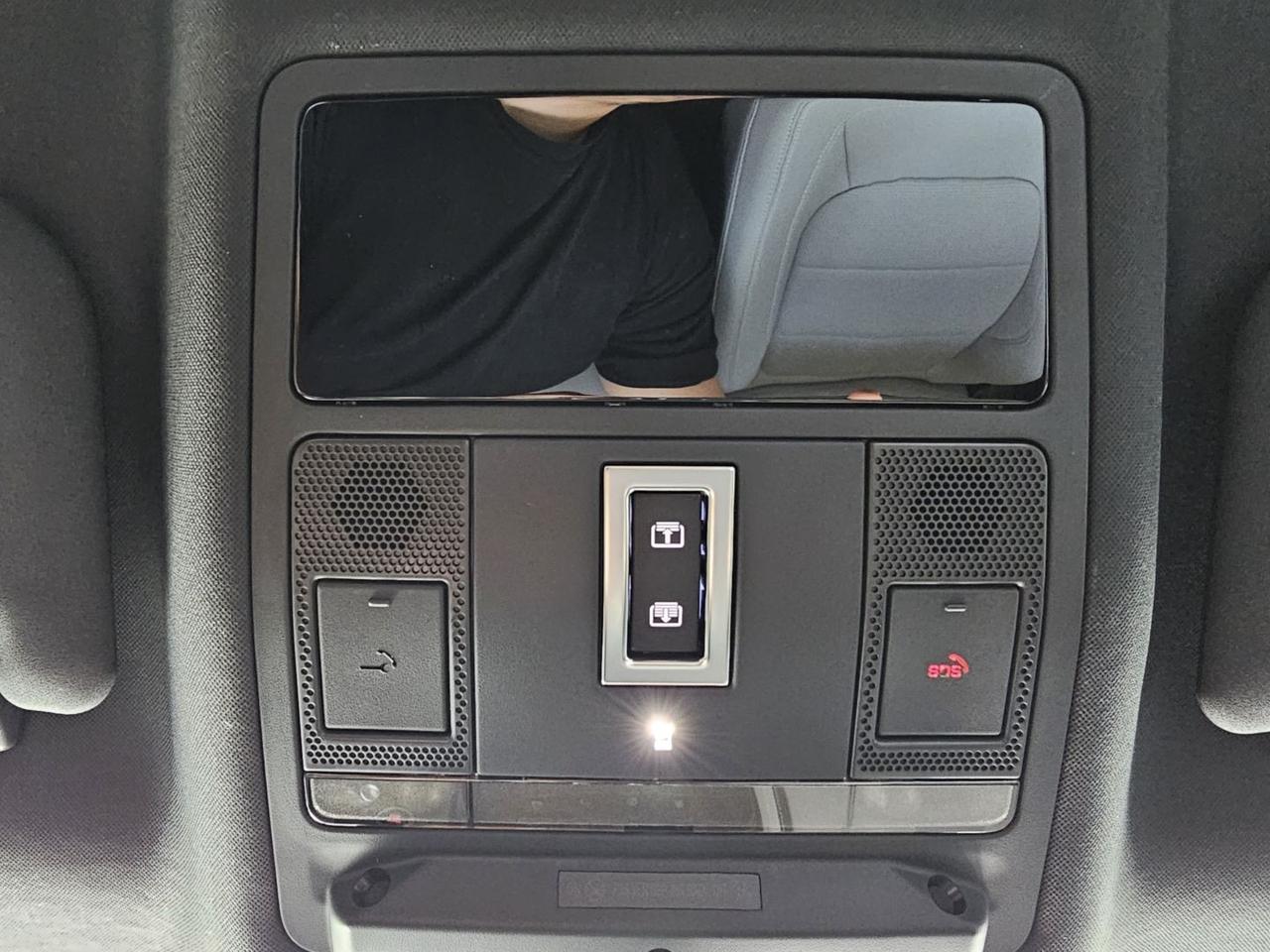 Jaguar E-Pace R-Dynamic SE Navi Camera Tetto C.20" LED BlackPack