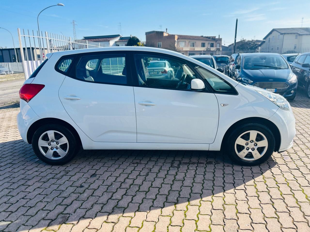 Kia Venga 1.4 CRDi 90CV Cool