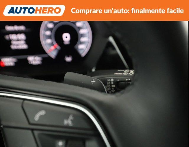 AUDI A3 SPB 35 TFSI S tronic Identity Black