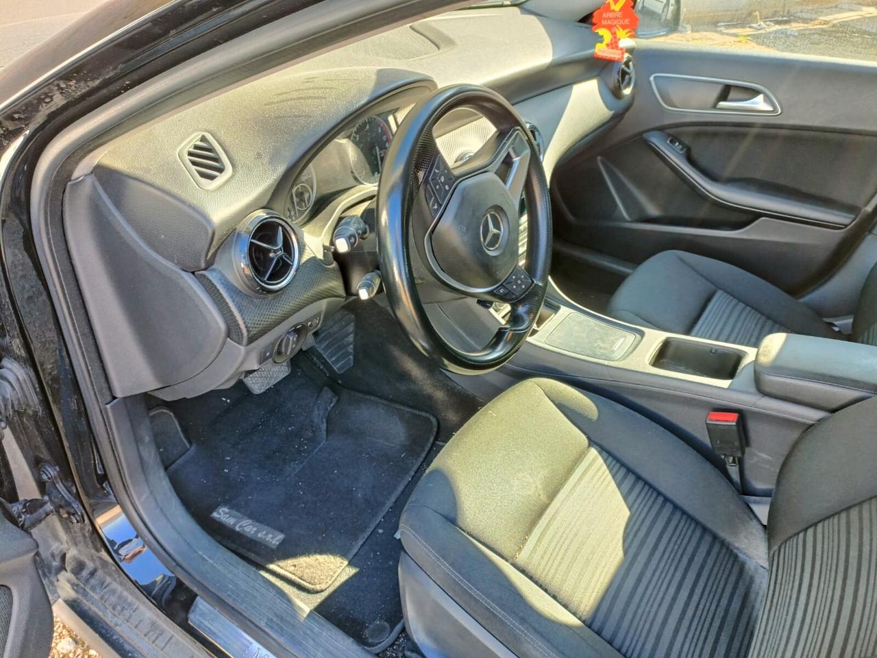 Mercedes-benz A200 CDI Premium - 2013