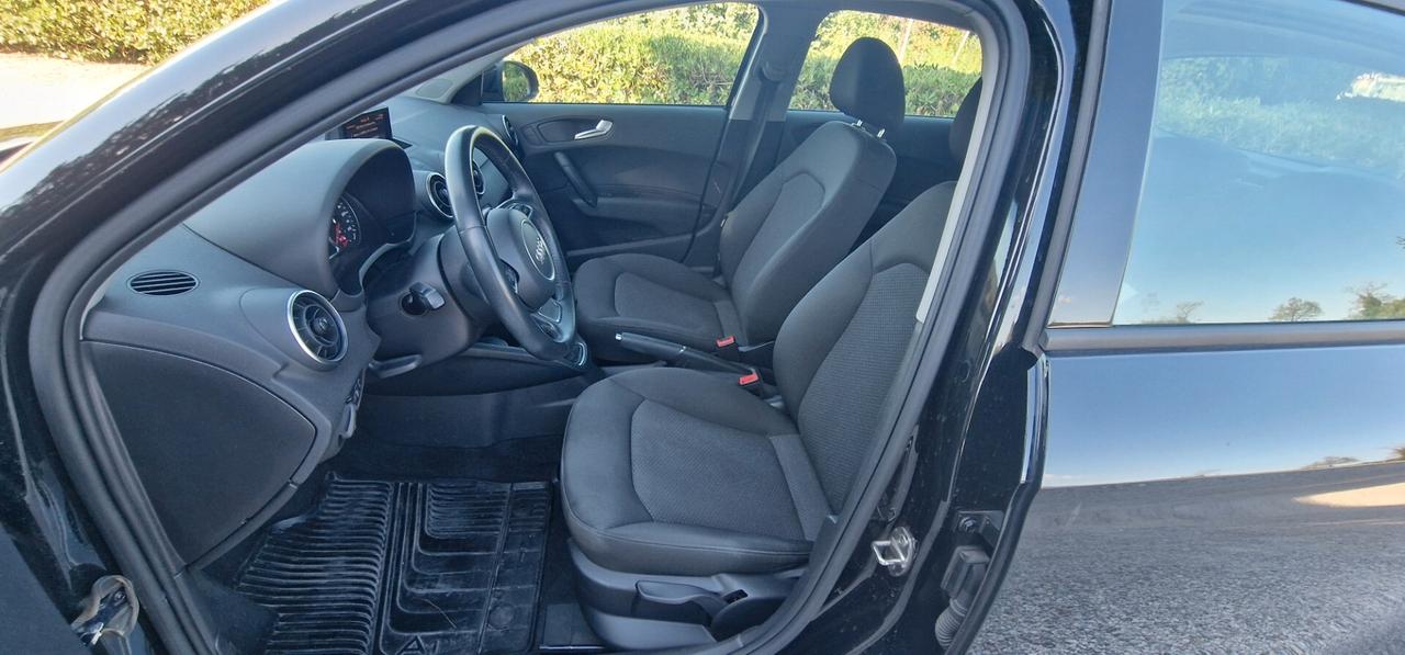 Audi A1 SPB 1.0 TFSI ultra Design