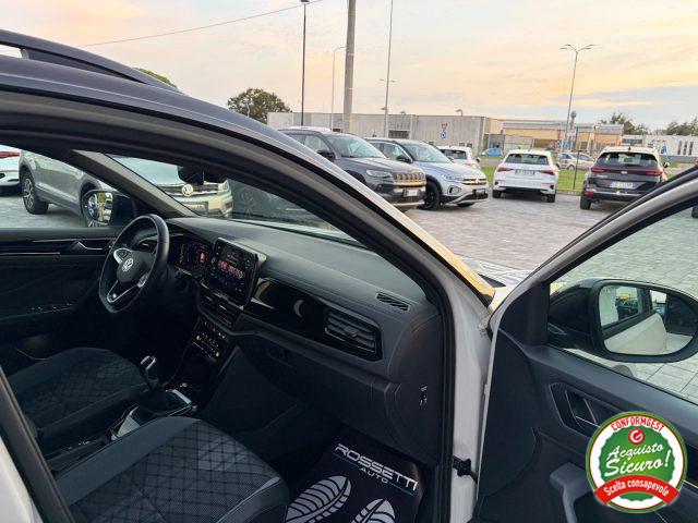 VOLKSWAGEN T-Roc 1.0 TSI R-Line ANCHE NEOPATENTATI