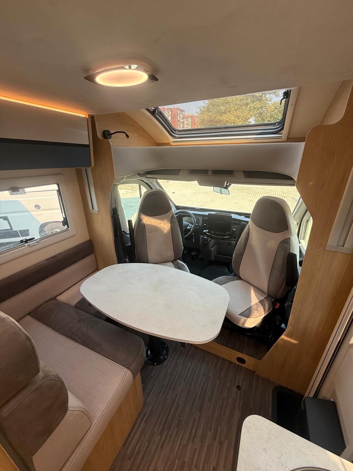 Ci International Horon Fit 81 XT camper