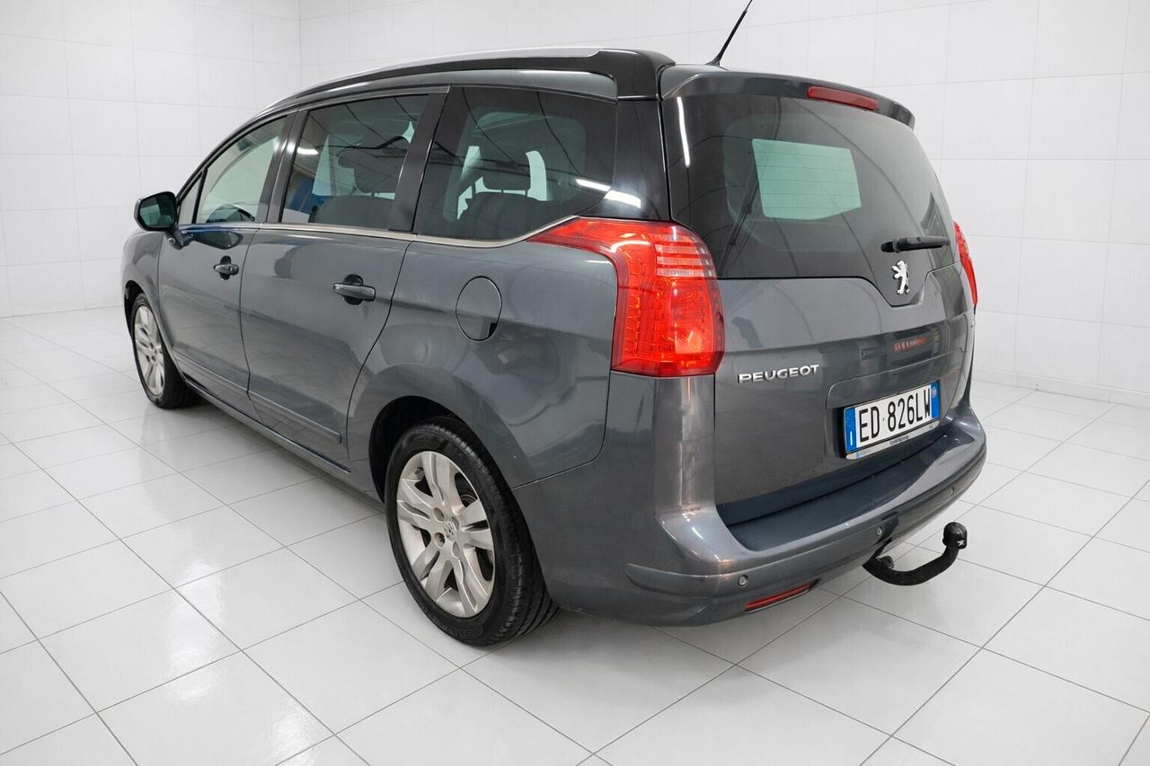 Peugeot 5008 2.0 HDi 150CV Business NAVI TETTO 5 POSTI GANCIO TRAINO HEAD-UP DISPlAY