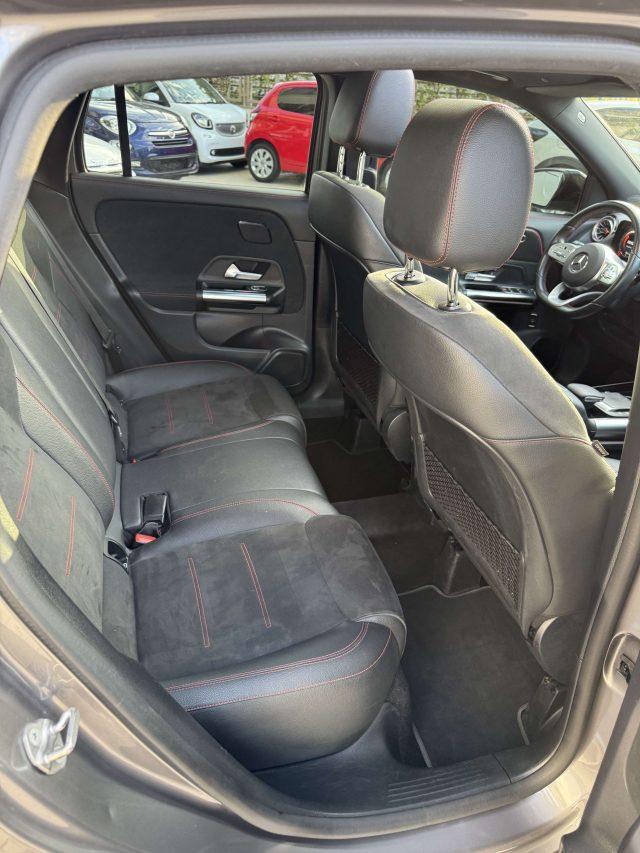 MERCEDES-BENZ GLA 220 d Premium auto