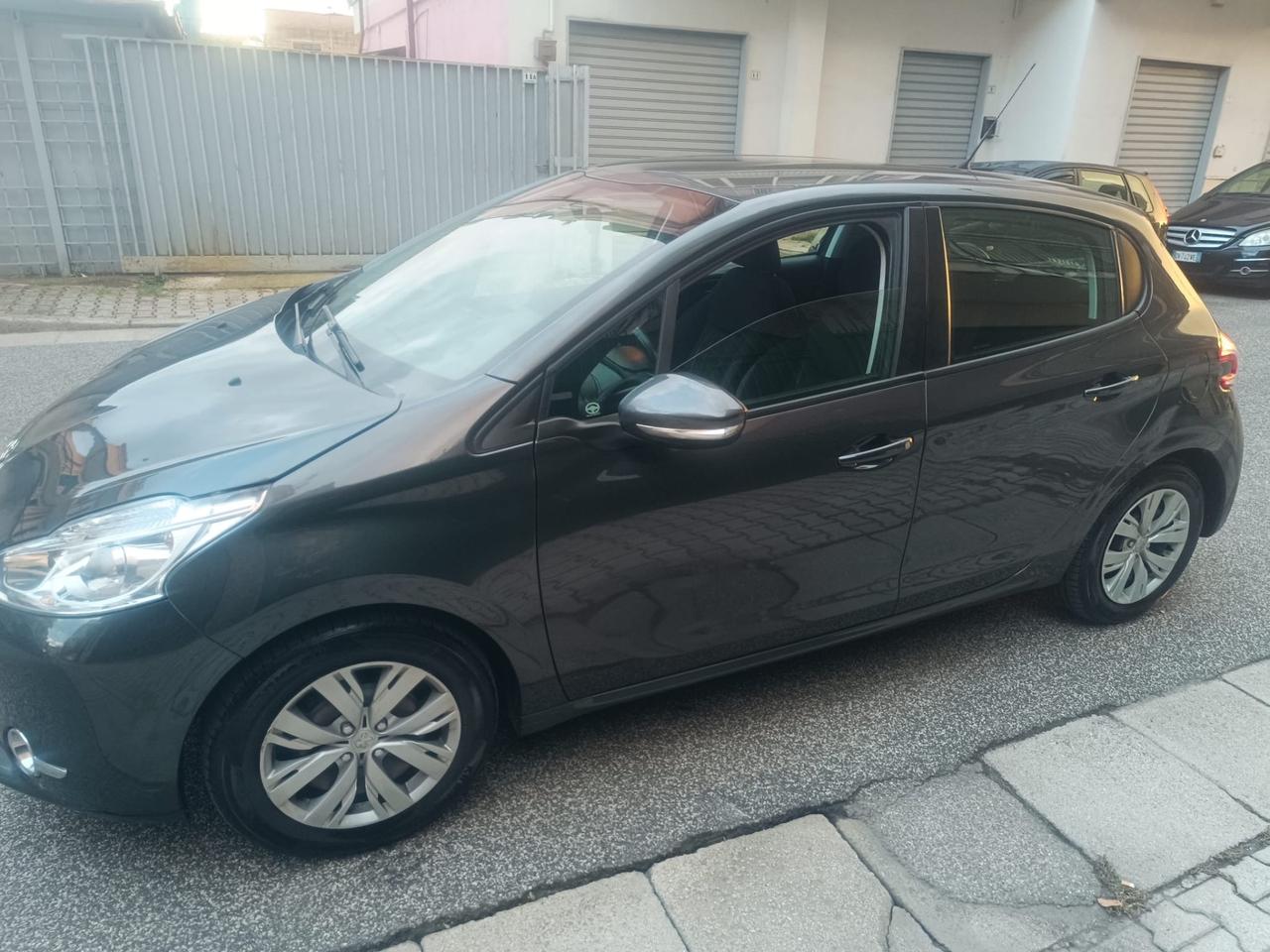 Peugeot 208 1.2 VTi 82 CV 5 porte Access