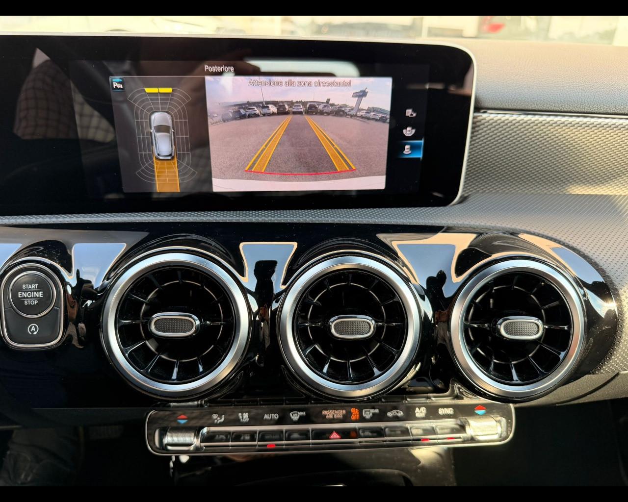 Mercedes-Benz CLASSE A 180D SPORT AUTO