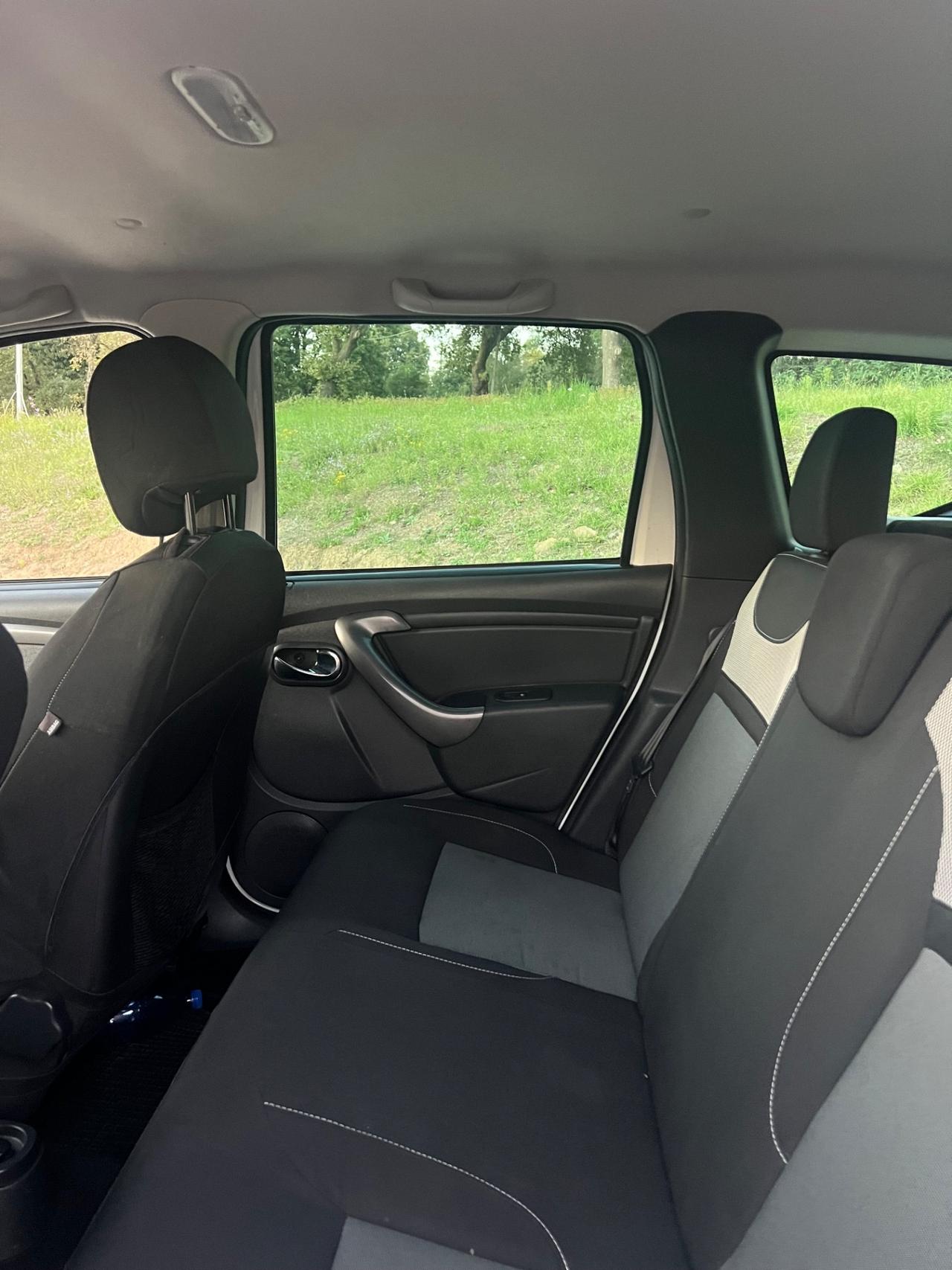 Dacia Duster 1.5 dCi Lauréate EURO6 PERMUTE RATE GARANZIA